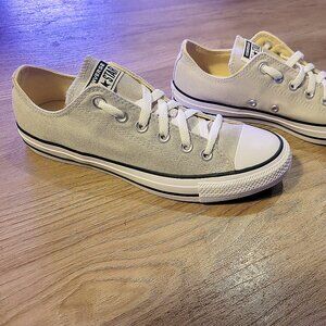 Chuck Gray Classics NWOT